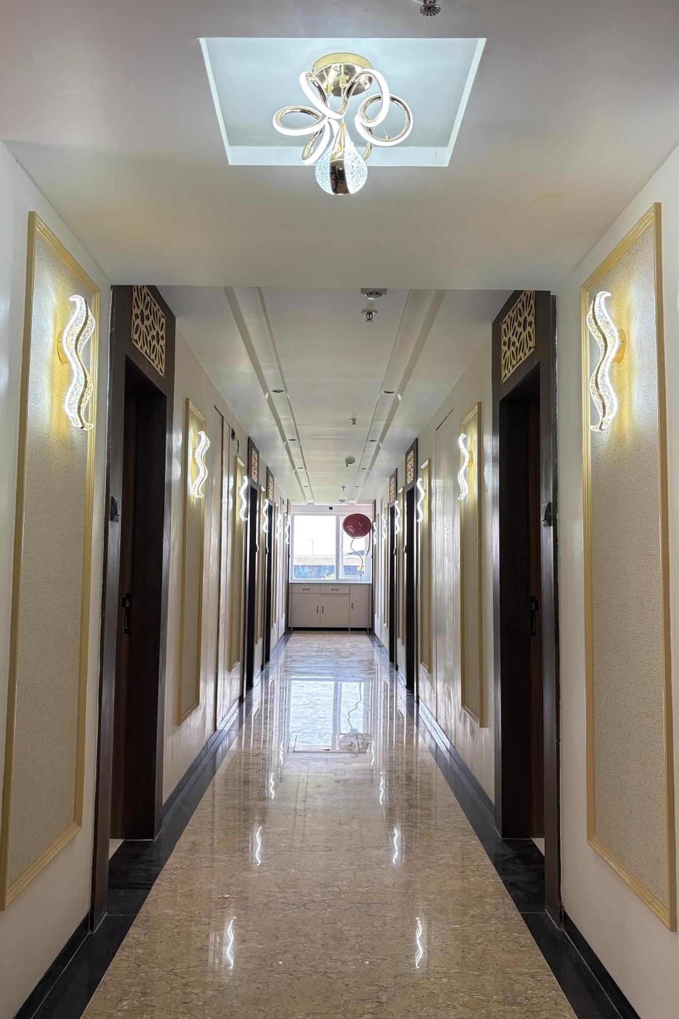 Hotel Kushala Grand, Dombivali Mangrul Exterior photo